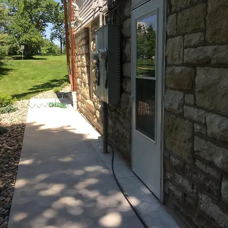 Historical Oscar Lofquist House In The Heart Of Des Moines Apartment Exterior photo